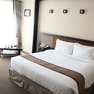 Grand Deluxe Double Room